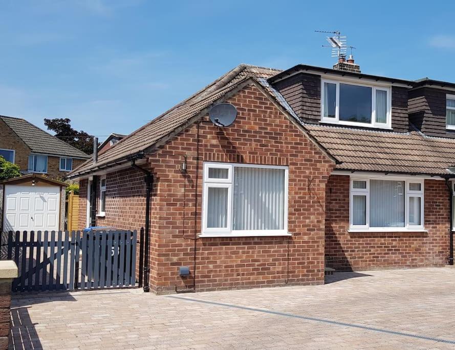 Home In Harrogate Exterior foto